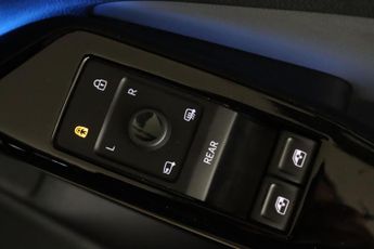 Volkswagen ID.4 Pro Performance 77kWh Life Auto 5dr