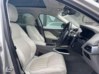 Jaguar F-PACE 2.0 D180 Portfolio Auto AWD Euro 6 (s/s) 5dr