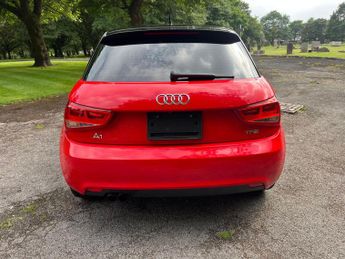 Audi A1 1.4 TFSI S line Sportback S Tronic Euro 5 (s/s) 5dr
