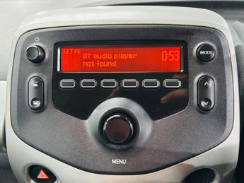 Toyota AYGO 1.0 VVT-i x-play x-shift Euro 5 5dr Euro 5
