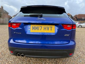 Jaguar F-PACE 2.0 D180 Prestige Auto AWD Euro 6 (s/s) 5dr