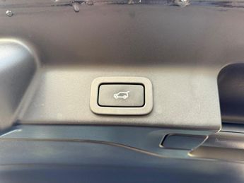 Jaguar F-PACE 2.0 D180 Prestige Auto AWD Euro 6 (s/s) 5dr