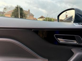 Jaguar F-PACE 2.0 D180 Prestige Auto AWD Euro 6 (s/s) 5dr