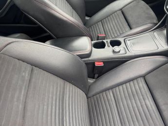 Mercedes-Benz A Class 2.1 A200d AMG Line 7G-DCT Euro 6 (s/s) 5dr