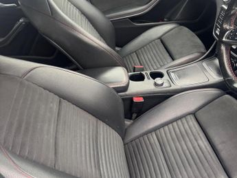 Mercedes-Benz A Class 2.1 A200d AMG Line 7G-DCT Euro 6 (s/s) 5dr