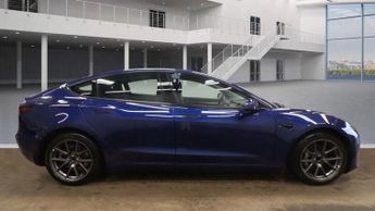 Tesla Model 3 Standard Range Plus Auto RWD 4dr
