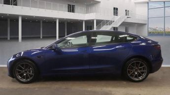 Tesla Model 3 Standard Range Plus Auto RWD 4dr