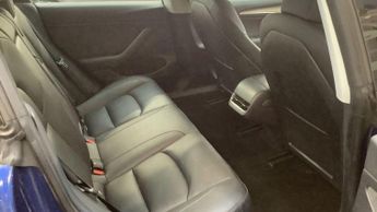 Tesla Model 3 Standard Range Plus Auto RWD 4dr