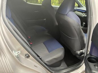 Toyota C-HR 1.8 VVT-h Dynamic CVT Euro 6 (s/s) 5dr