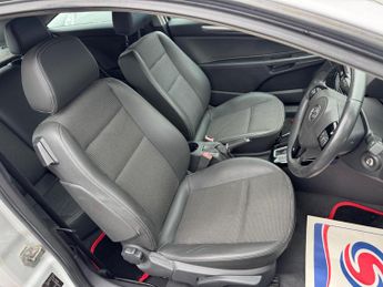 Vauxhall Astra 1.8i 16v Design Sport Hatch 3dr
