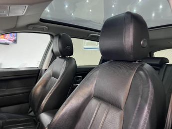 Land Rover Discovery Sport 2.0 TD4 HSE Black Auto 4WD Euro 6 (s/s) 5dr