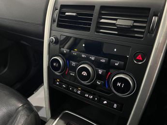 Land Rover Discovery Sport 2.0 TD4 HSE Black Auto 4WD Euro 6 (s/s) 5dr