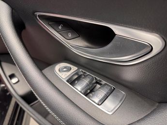 Mercedes-Benz E Class 2.0 E300h MHEV AMG Line Night Edition (Premium Plus) G-Tronic+ E