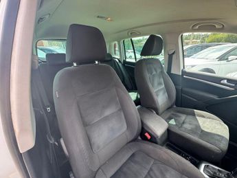 Volkswagen Tiguan 2.0 TDI BlueMotion Tech Match DSG 4WD Euro 5 (s/s) 5dr