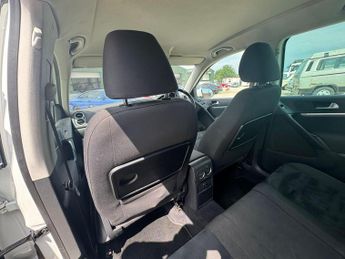 Volkswagen Tiguan 2.0 TDI BlueMotion Tech Match DSG 4WD Euro 5 (s/s) 5dr