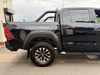 Toyota Hilux 2.8 D-4D GR SPORT Auto 4WD Euro 6 (s/s) 4dr