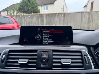 BMW 3 Series 2.0 320d Luxury Touring Auto Euro 6 (s/s) 5dr