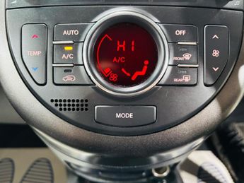 Kia Soul 1.6 CRDi Quantum Auto Euro 5 5dr
