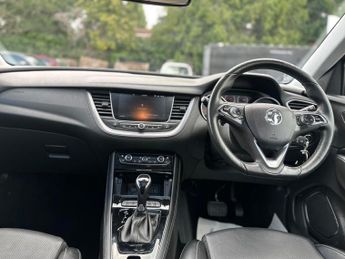 Vauxhall Grandland X 1.2 Turbo Elite Nav Auto Euro 6 (s/s) 5dr