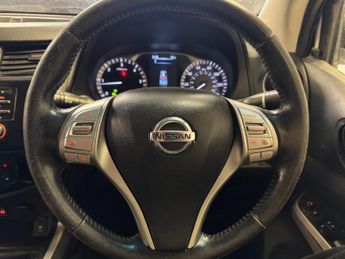 Nissan Navara 2.3 dCi Acenta+ 4WD Euro 6 (s/s) 4dr