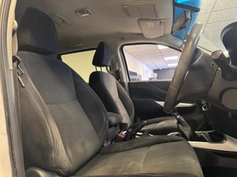 Nissan Navara 2.3 dCi Acenta+ 4WD Euro 6 (s/s) 4dr