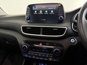 Hyundai TUCSON 2.0 CRDi Premium SE Auto 4WD Euro 6 (s/s) 5dr