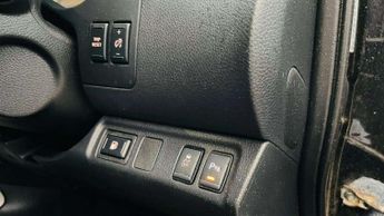 Nissan Navara 2.3 dCi Trek -1 Auto 4WD Euro 6 4dr