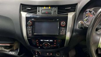 Nissan Navara 2.3 dCi Trek -1 Auto 4WD Euro 6 4dr