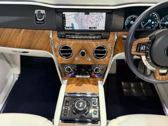 Rolls-Royce Cullinan 6.75 V12 SUV 5dr Petrol Auto 4WD Euro 6 (563 bhp)