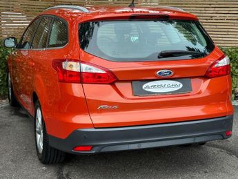 FORD FOCUS 1.6 Zetec Estate 5dr Petrol Powershift Euro 5 (125 ps) 12 MONTHS