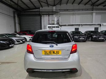 Toyota Yaris 1.5 VVT-h Sport E-CVT Euro 6 5dr