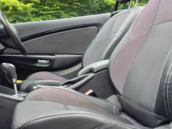 Renault Megane 1.5 dCi Dynamique TomTom EDC Euro 5 2dr