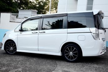 Honda Stepwagon 2.0 Spade Z - Grade 4 -Ulez