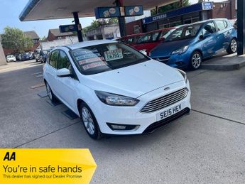 Ford Focus 1.0T EcoBoost Titanium Euro 6 (s/s) 5dr