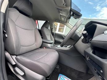 Toyota RAV4 2.5 VVT-h Design CVT Euro 6 (s/s) 5dr