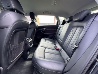 Audi e-tron 50 Sport Auto quattro 5dr 71.2kWh (11kW Charger)