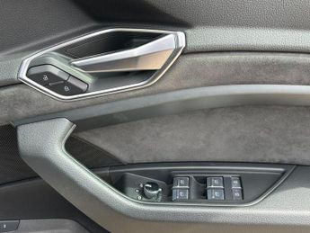 Audi e-tron 50 Sport Auto quattro 5dr 71.2kWh (11kW Charger)