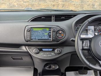Toyota Yaris 1.5 VVT-h Excel E-CVT Euro 6 (s/s) 5dr