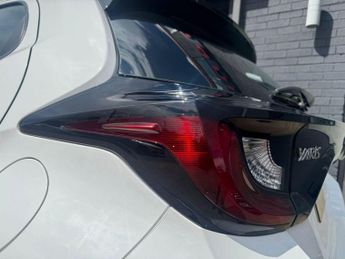 TOYOTA YARIS 1.5 VVT-h Icon Hatchback 5dr Petrol Hybrid E-CVT Euro 6 (s/s) (1