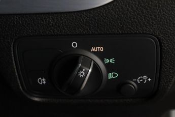 Audi Q2 1.5 TFSI CoD 35 S line Euro 6 (s/s) 5dr