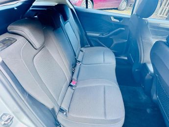 Ford Focus 1.0T EcoBoost Titanium Auto Euro 6 (s/s) 5dr