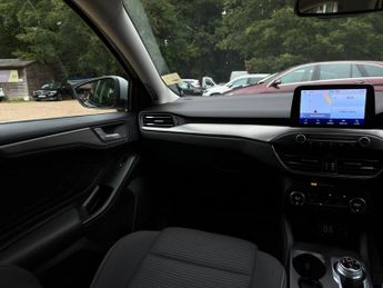 Ford Focus 1.0T EcoBoost Titanium Auto Euro 6 (s/s) 5dr