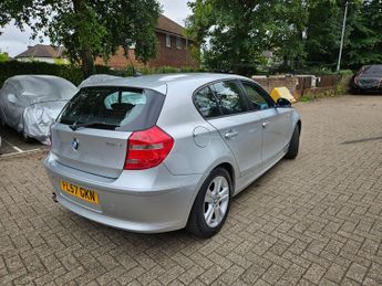 BMW 1 Series 2.0 118d SE Steptronic Euro 4 5dr