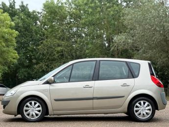 Renault Scenic 1.6 VVT Dynamique 5dr