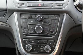 VAUXHALL MOKKA 1.4i Turbo SE SUV 5dr Petrol Auto 2WD Euro 6 (140 ps)