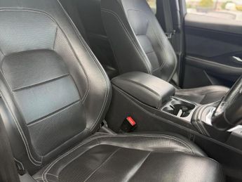 Jaguar E-PACE 2.0 D180 R-Dynamic HSE Auto AWD Euro 6 (s/s) 5dr