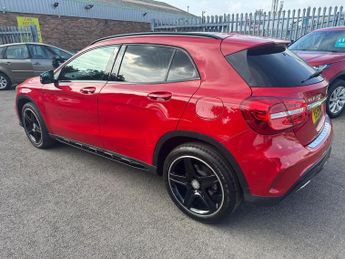 Mercedes-Benz GLA 2.1 GLA220d AMG Line (Premium Plus) 7G-DCT 4MATIC Euro 6 (s/s) 5