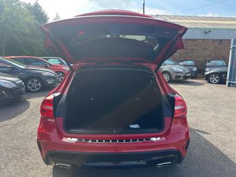 Mercedes-Benz GLA 2.1 GLA220d AMG Line (Premium Plus) 7G-DCT 4MATIC Euro 6 (s/s) 5