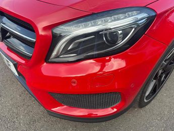 Mercedes-Benz GLA 2.1 GLA220d AMG Line (Premium Plus) 7G-DCT 4MATIC Euro 6 (s/s) 5