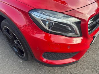 Mercedes-Benz GLA 2.1 GLA220d AMG Line (Premium Plus) 7G-DCT 4MATIC Euro 6 (s/s) 5
